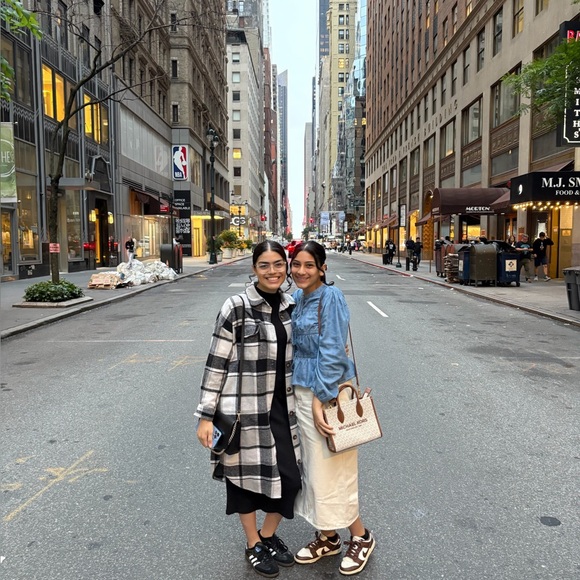 𝚖𝚎𝚎𝚝 𝚖𝚎♡ - Picture 6 of 7